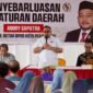 Wakil Ketua DPRD Kota Pekanbaru Andry Saputra Disambut Antusias Masyarakat Saat Penyampaian Perda. (Dok. DPRD Pekanbaru)