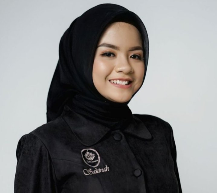 Subsektor fesyen RCH dipimpin oleh desainer lokal, Thiffa Qaisty Salsabila.