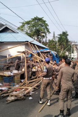 Trotoar Dikembalikan, PKL Dipindahkan, Operasi Gabungan Ubah Wajah Kota Bagansiapiapi
