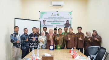 Bupati Asmar Beri Apresiasi, Polteknas Pekanbaru Beri Beasiswa 30 Putra Putri Asli Meranti.