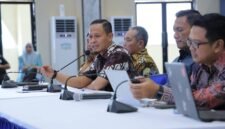 Wali Kota (Wako) Pekanbaru, H Agung Nugroho SE MM memimpin Rapat Kordinasi (Rakor) terkait tata kelola pemerintahan serta penyelamatan keuangan/aset Pemerintah Kota Pekanbaru - Pekanbaru.go.id