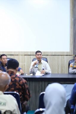 Sekda Meranti Sudandri  Pimpin Rakor Ketersediaan BBM dan LPG 3 Kg Menjelang IdulFitri