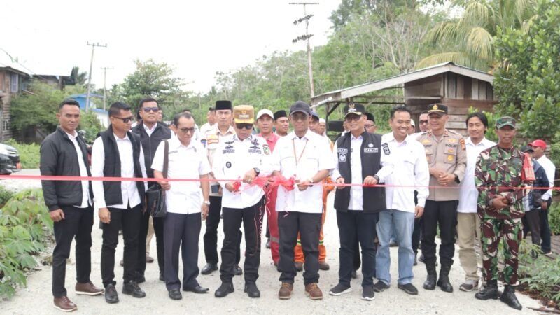 Sinergi Pemkab dan Swasta, Bupati Asmar Resmikan Jalan Batang Malas–Tenan Sepanjang 1,8 Km.