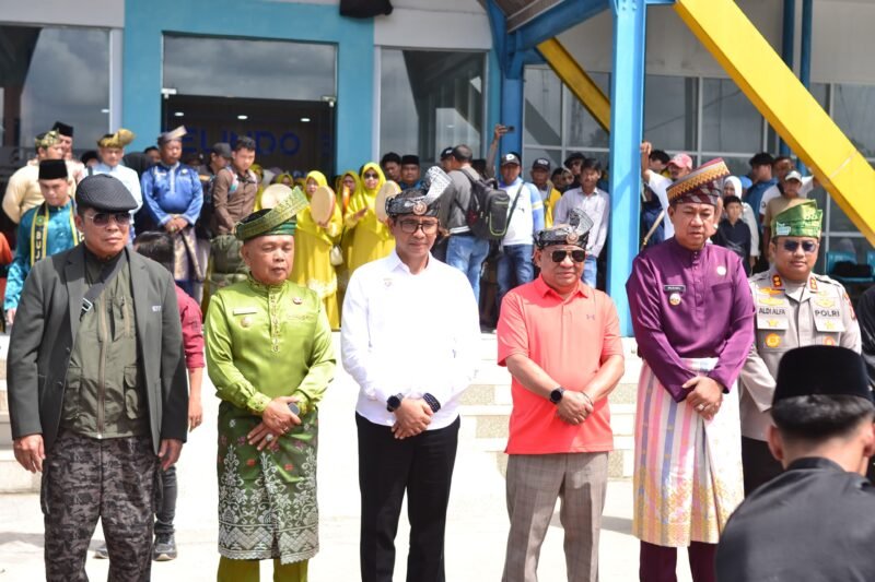 Bupati Meranti Sambut Kunjungan Sekretaris Utama BNPP RI dan Deputi Kemenparekraf di Selatpanjang.