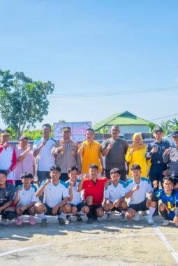 Kapolsek Sinaboi dan Camat Sinaboi Resmi Membuka Turnamen Futsal Upika Sinaboi Cup 2026