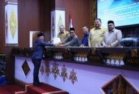DPRD Kota Pekanbaru menggelar Rapat Paripurna dengan agenda Laporan Pelaksanaan Kegiatan Reses Anggota DPRD Kota Pekanbaru Masa Persidangan Ke-II.