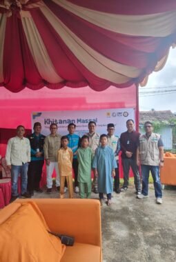 PT PLN (Persero) ULP Bagansiapiapi Hadir untuk Masyarakat, 65 Anak Ikuti Khitanan Massal Gratis