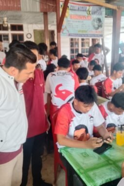 40 Peserta Adu Skill dan Strategi, PSI Bersama ESI Rohil Buka Turnamen Free Fire Independent Day Battle