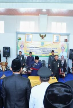 Bupati H.Bistamam Lantik 21 Pejabat Pemkab Rohil, Tekankan Integritas dan Pelayanan Publik